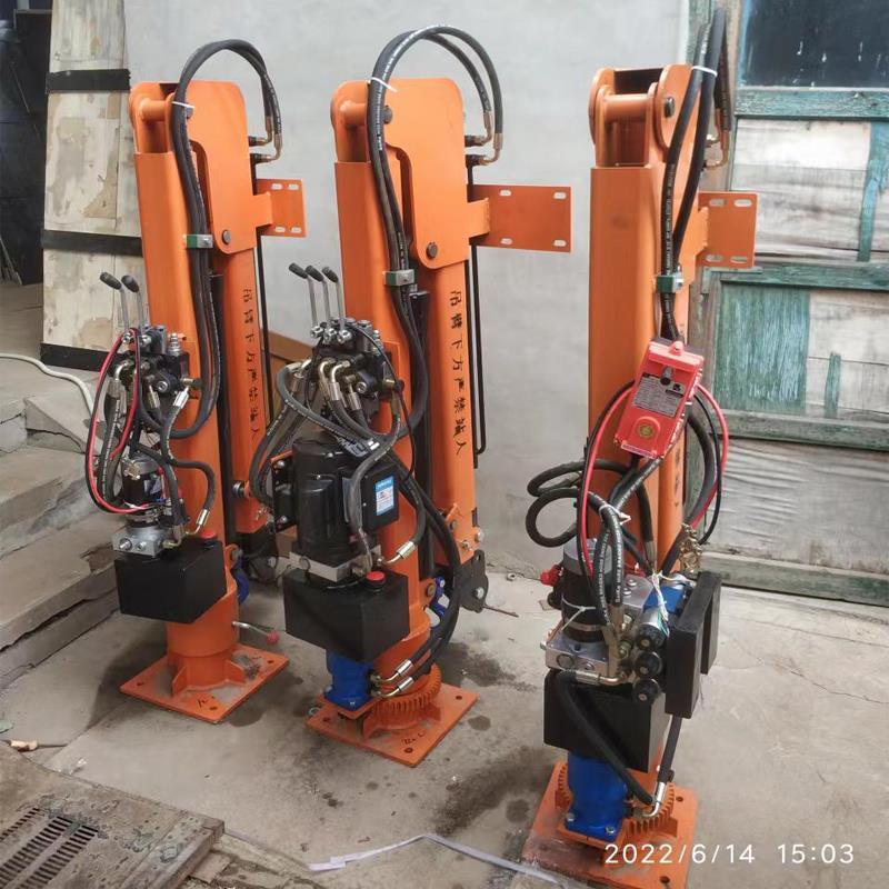 渭城区重汽蓝牌随车吊 3.2吨 国六动力强 液压驱动 农用自卸起重机